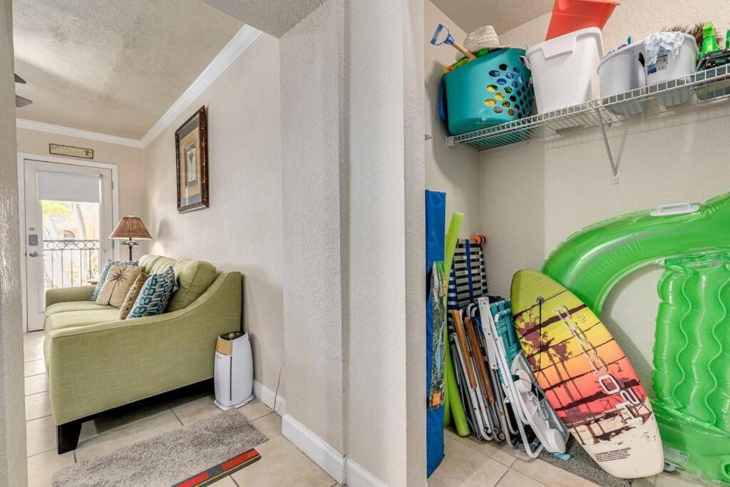 Walk To The Beach And Restaurants! - Coconut Villa'S Suite 2 St. Pete Beach Εξωτερικό φωτογραφία